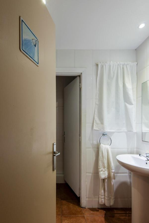 Residencia Sants Hostel Barcelona Room photo